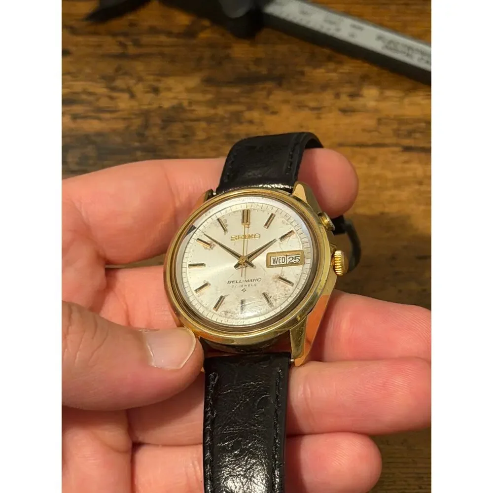 Seiko Bell-Matic 4006-7010 Gold Tone 21 Jewels Automatic Alarm Watch